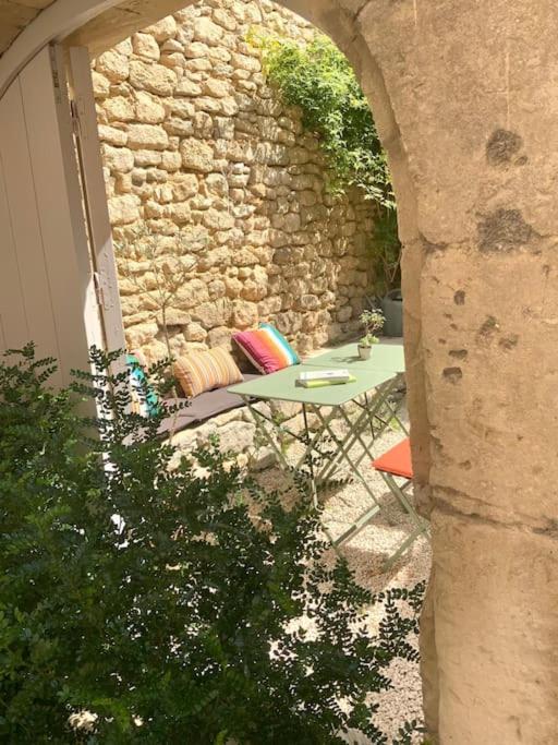 Le Clos Du Rempart - 2 A 4 Pers. Saint-Restitut Ngoại thất bức ảnh